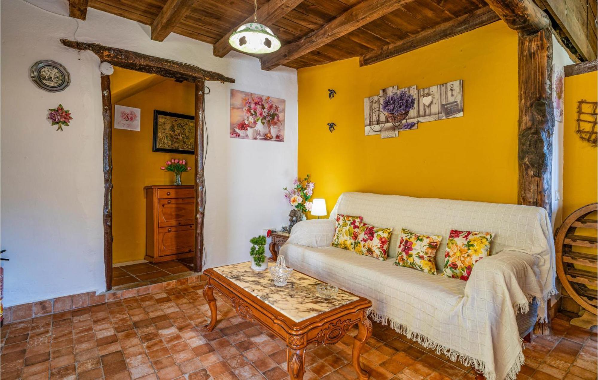 Amazing Cottage In Algatocin With Kitchen Buitenkant foto