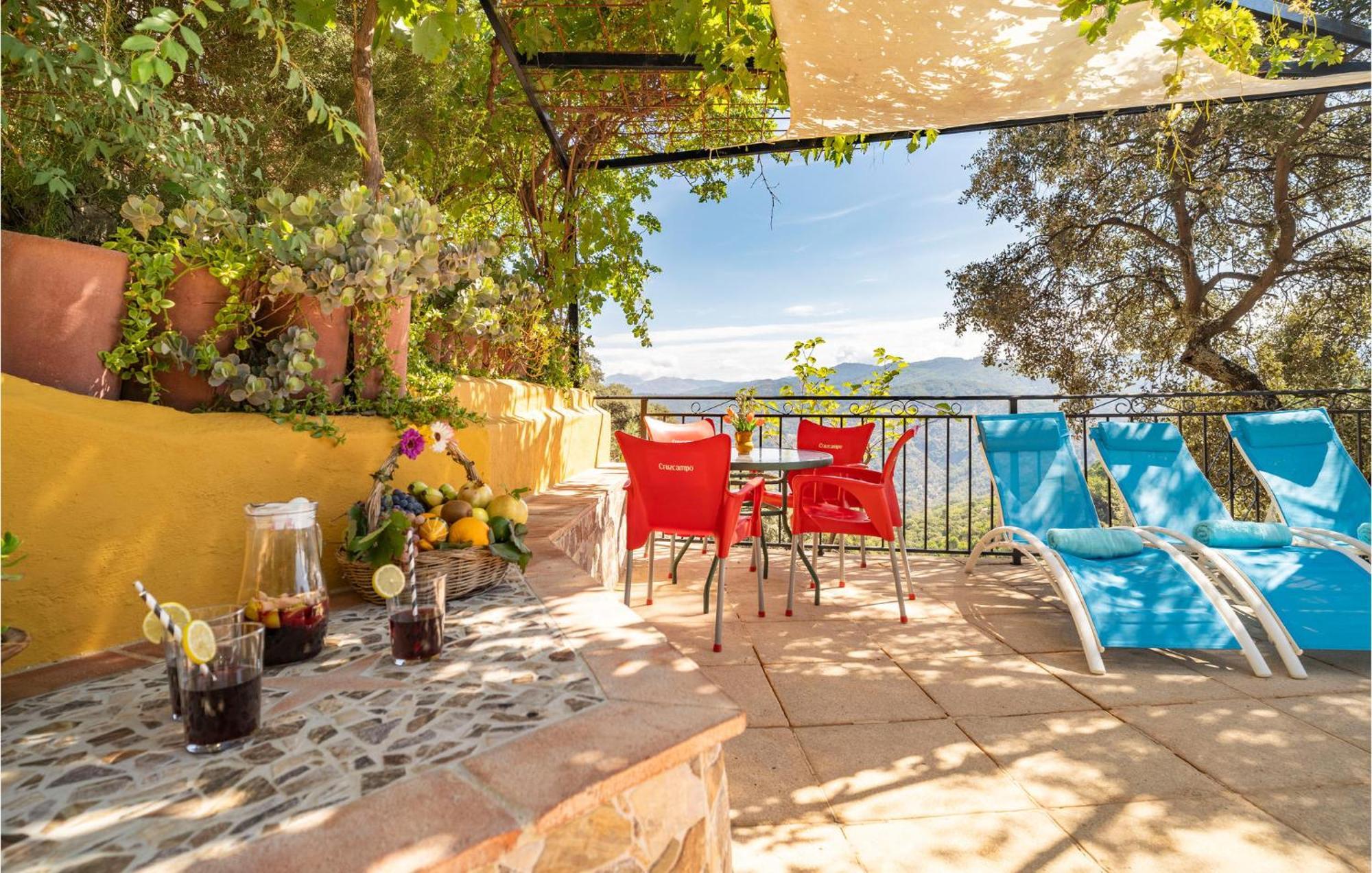 Amazing Cottage In Algatocin With Kitchen Buitenkant foto